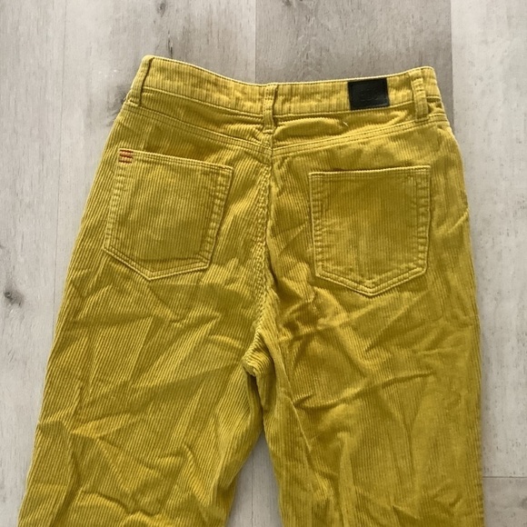 BDG Urban Outfitters gold corduroy mom high-rise size 27 in Chartreuse color - Picture 12 of 15
